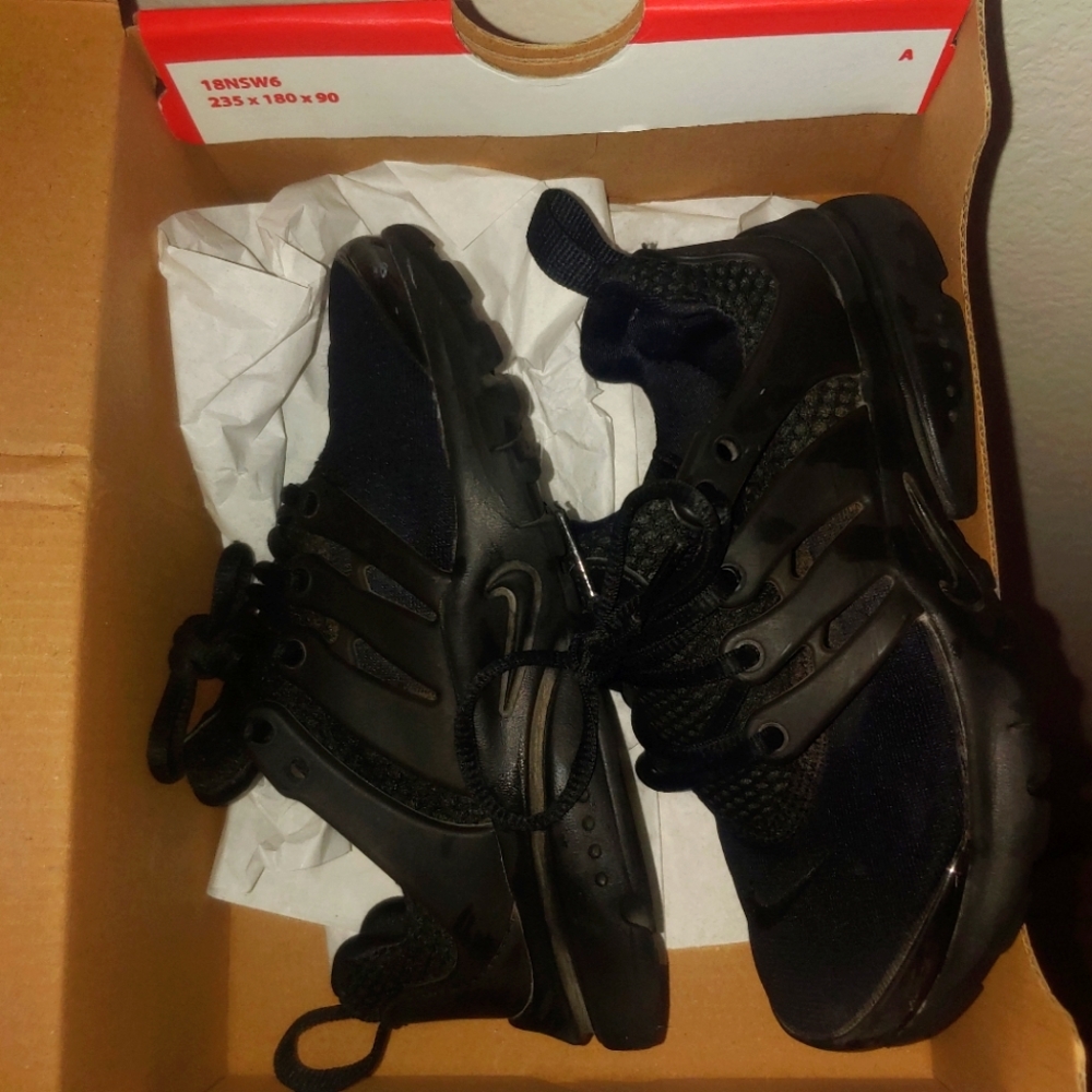 Nike presto shoes